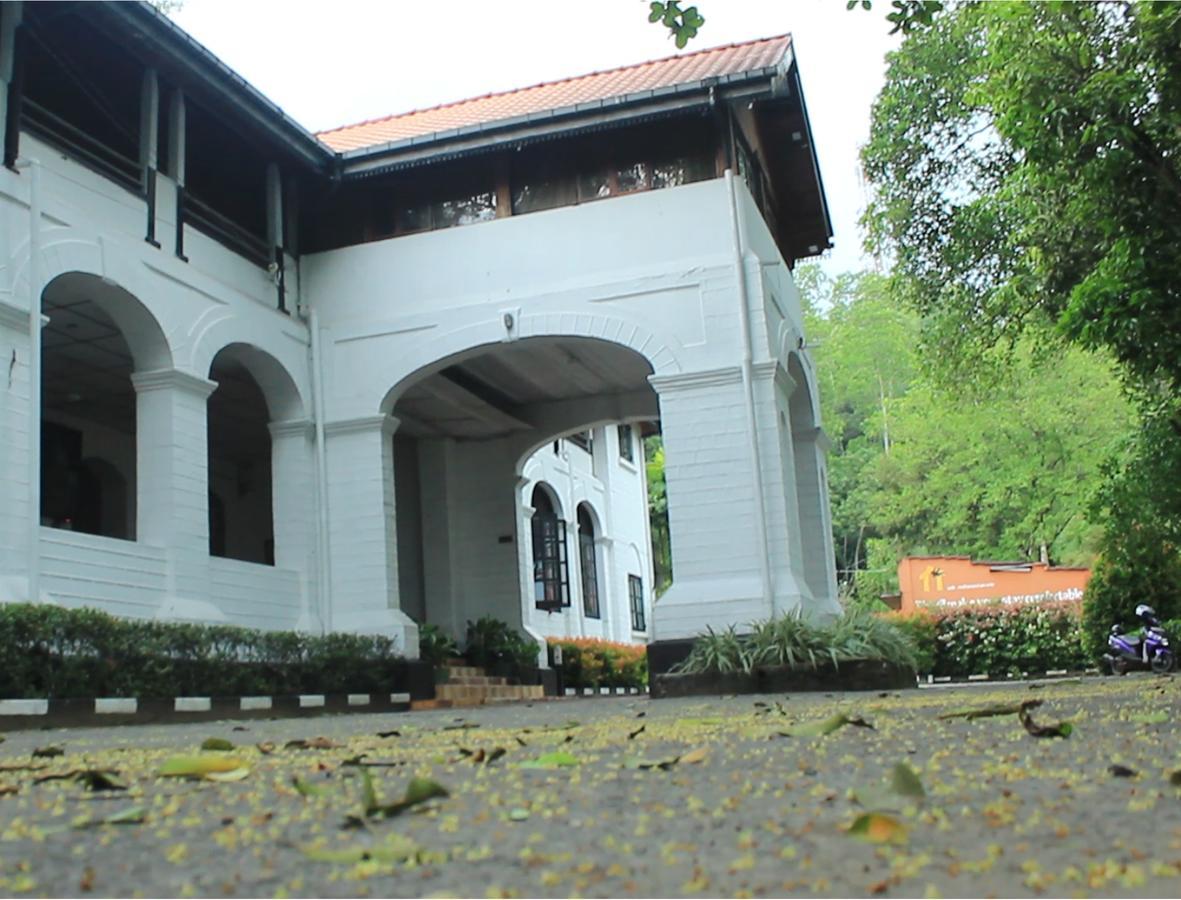 Ratnapura Rest House Hotel Exterior photo