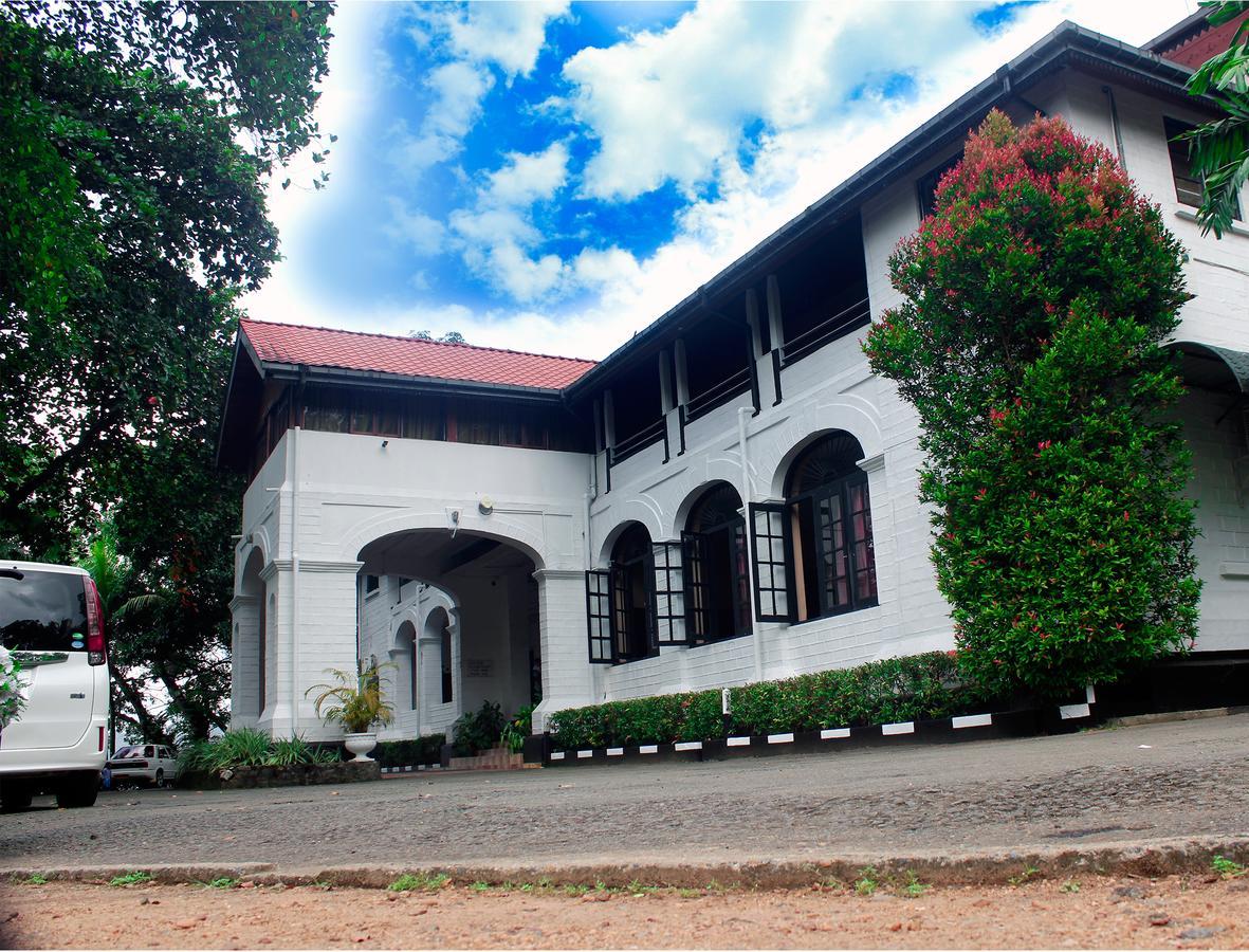 Ratnapura Rest House Hotel Exterior photo